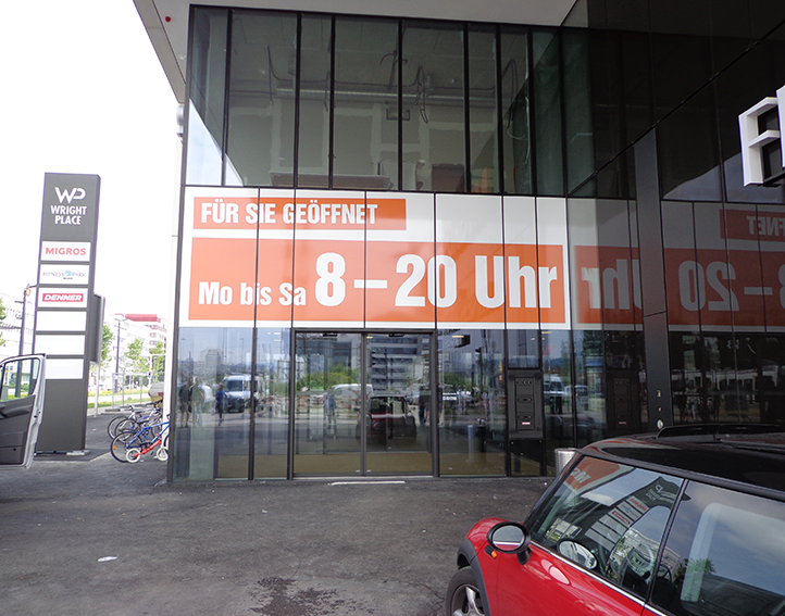 Schaufensterbeschriftung, Migros